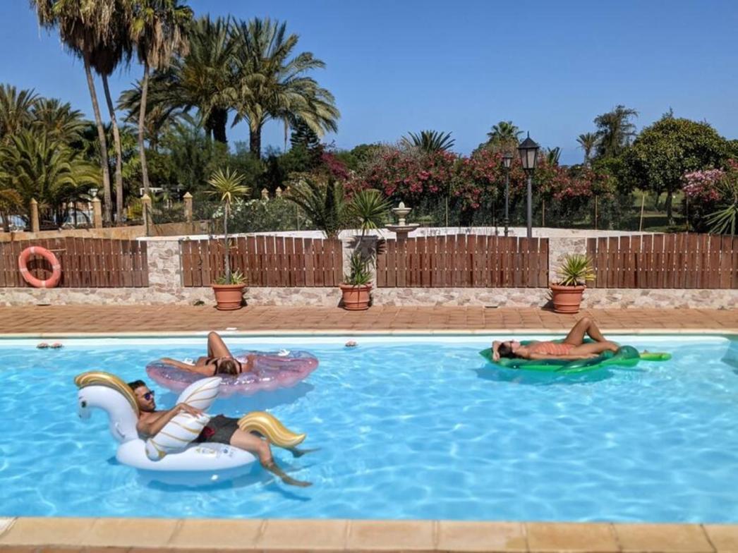 Holiday Villa Vergel With Huge Private Pool, Jacuzzi, Sauna & Bbq By Amazzzing Travel Caleta De Fuste Exteriör bild